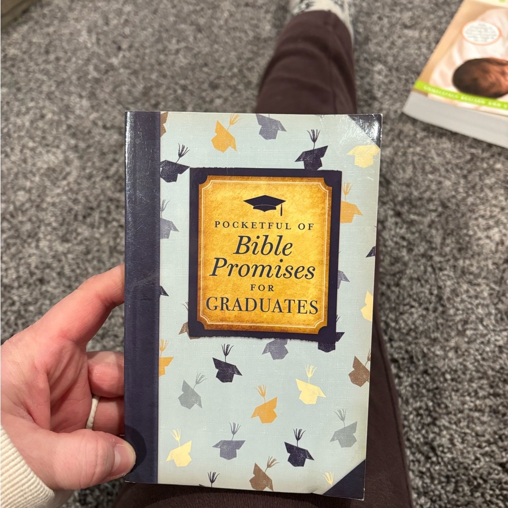 Pocketful of Bible Promises for Graduates Book